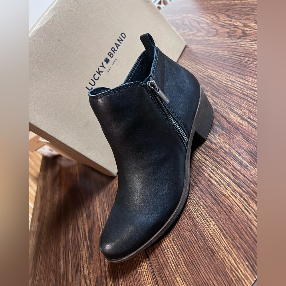 NWOT Lucky Brand Women’s Basel Ankle Boots